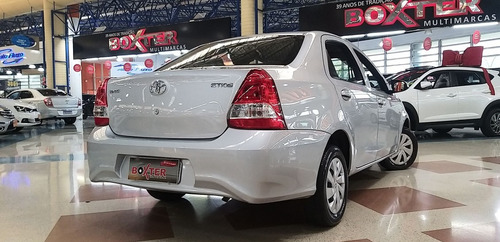 Toyota Etios 1.5 X Sedan 16v