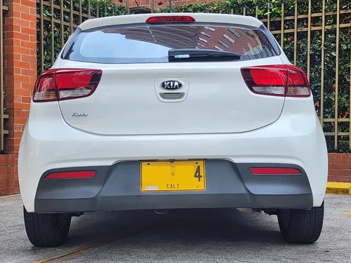 Kia Rio 1.4 Emotion Hb