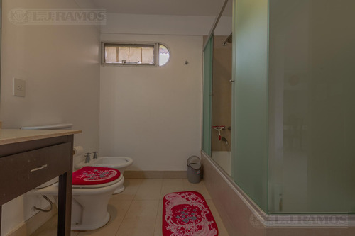 Lj Ramos | Vende | Casa En Campo Chico, Pilar | Luminosa Y Amplia C/ Pileta |