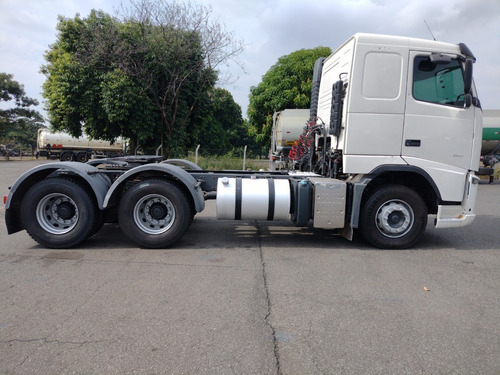 Imagem 19 de 22 de Volvo Fh 540 6x4 Bug Leve