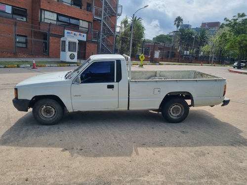 Imagen 8 de 12 de Mitsubishi L200 1998 2.5 Gl S/cab 4x2