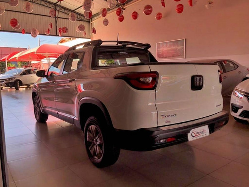 Imagem 8 de 10 de Fiat Toro 1.8 16v Evo Flex Freedom At6