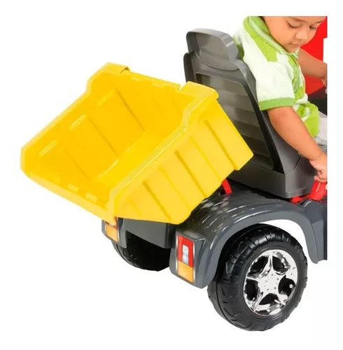 Caminhão de Brinquedo Magic Toys Truck 9300 Plástico com Pedal Vermelho