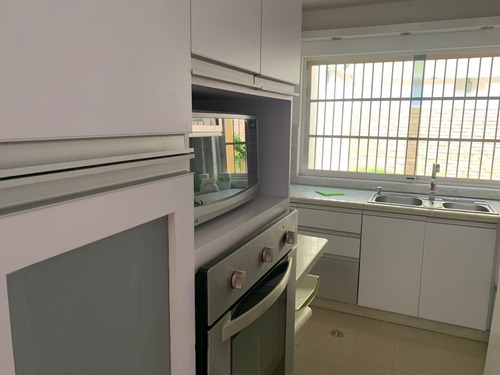 Imagen 5 de 8 de Town House En El Parral En Venta