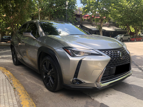 Lexus UX 250h Luxury