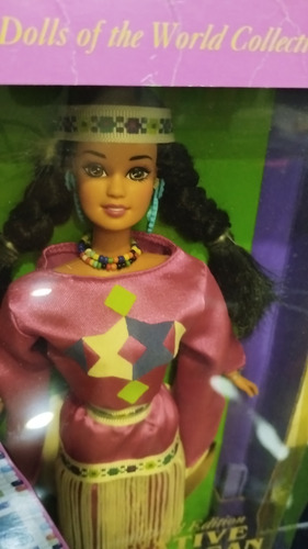 Barbie Native American (Usado)