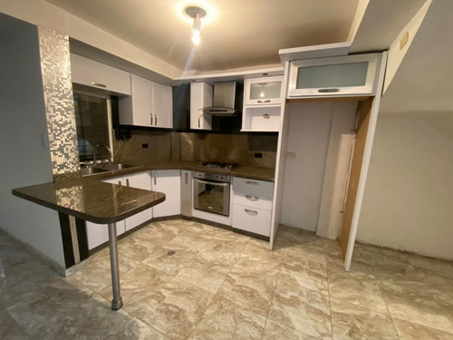 Imagen 1 de 13 de Town House En Alquiler Conjunto Cerrado, Sin Amoblar, 110 Mts2, En San Diego Pueblo. (kcl-vip)
