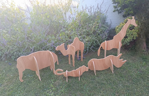 Alquiler De Animales En Madera Para Cumpleaños