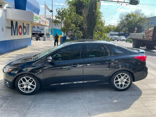 Imagen 10 de 12 de Ford Focus Se 2015