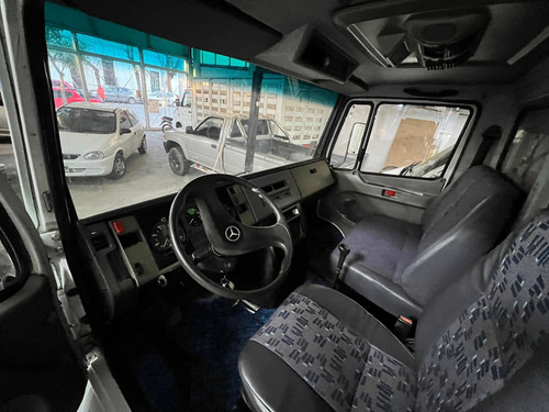 Imagen 3 de 5 de Mercedes-benz 710 710