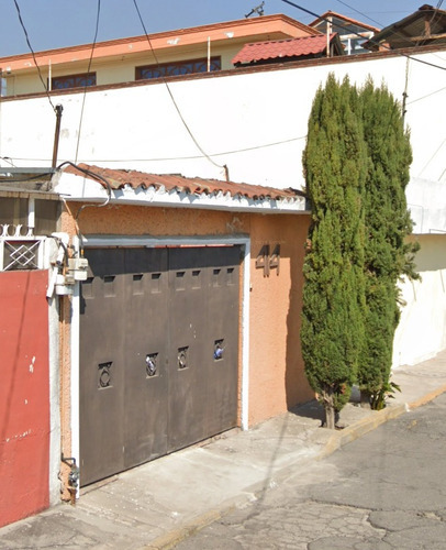 Casa En Venta De Recuperacion Bancaria En Villa De Las Flores, 55710 San Francisco Coacalco. Sh05