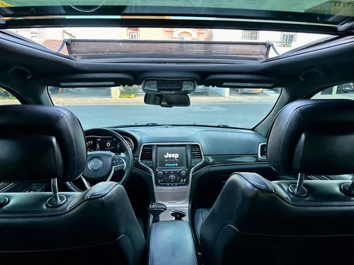 Jeep Grand Cherokee Overland