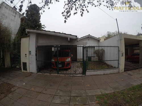 Casa Multifamiliar Sobre Lote De 330 M2 En Villa Ballester