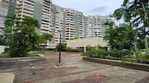 Comprar Se Vende Apartamento Semiamoblado En El Conjunto Residencial Parque Kerdell Con Una Superficie De 130 M2. Consta De: Una Habitación Principal Con Vestier Y Baño, Dos Habitaciones Auxiliares Gf