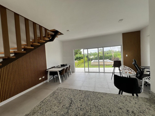 Casa En Venta En Vista Cana, Punta Cana, 130m2