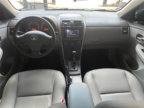 Toyota Corolla 1.8 16v Xli Flex Aut. 4p