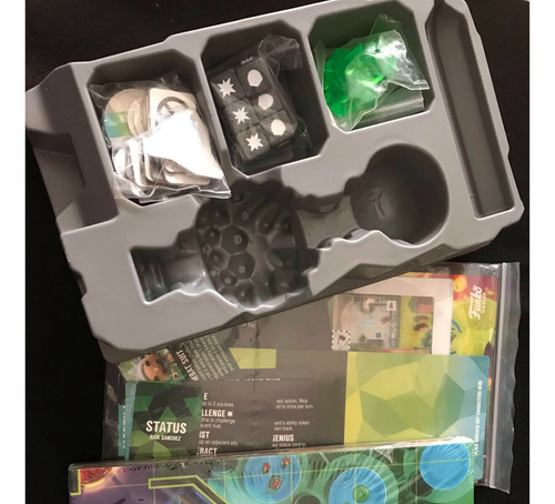 Funkoverse Juego De Mesa - Rick And Morty (Usado)