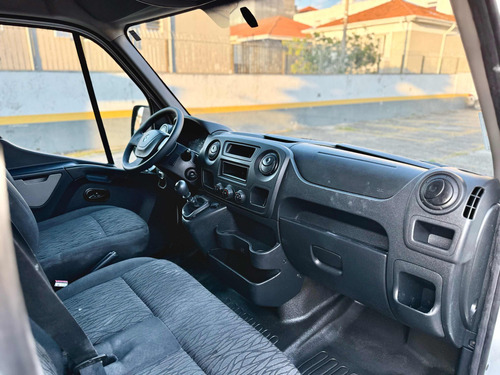 Renault Master 2.3 L1h1 5p 6 marchas