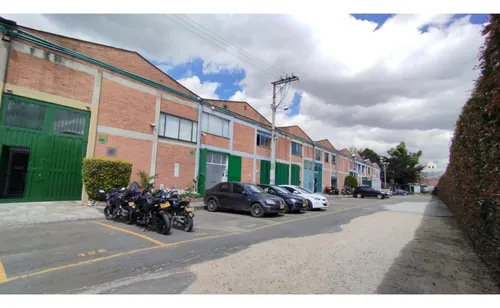 Se Arrienda Bodega Prado Veraniego Bogotá