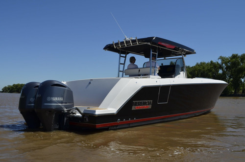 Lancha Consola Central Herencia Custon Boat - Parodi Marine