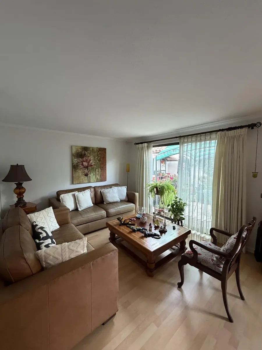 Imagen 1 de 20 de Venta Casa 5hab 3ba La Florida