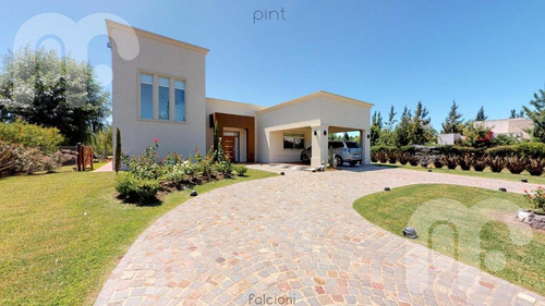 Imagen 4 de 27 de Venta Casa - Club Miralagos