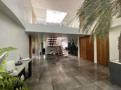 Residencia En Venta En Calle Cerrada En Tecamachalco