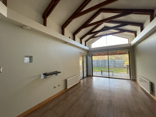 Arriendo Casa En Condominio Las Rastras