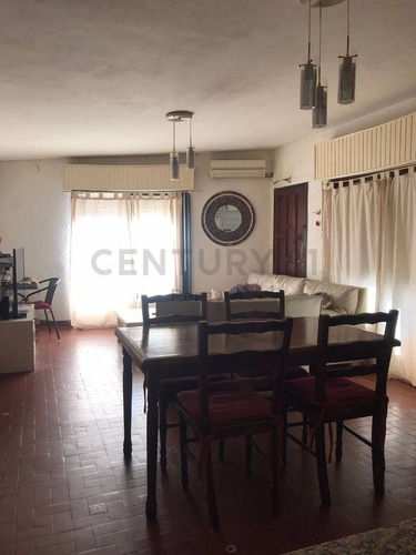 Imagen 6 de 15 de 14 Esquina 462. Lote 333 M2 En Venta Esquina, City Bell.-