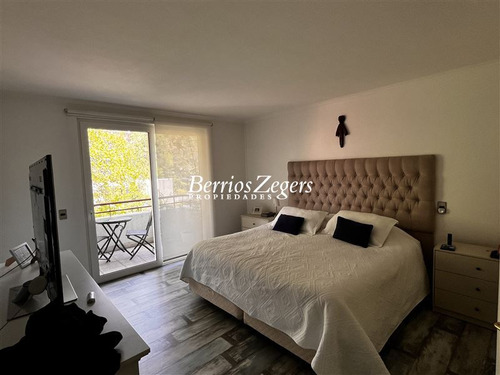 Departamento En Venta De 3 Dorm. En Las Condes Ch.hamilton