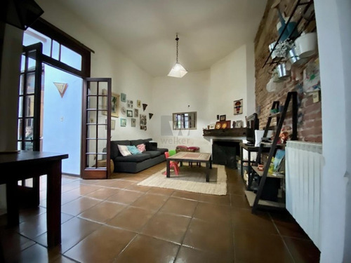 Casa Venta 4 Dormitorios Pocitos Garaje