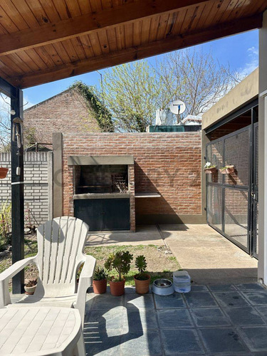 Casa En Venta En City Bell, En Una Planta