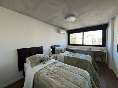 Alquiler Apartamento 2 Dormitorios Amplio En Suite Pocitos