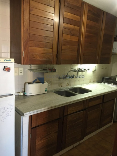 Apartamento En Peninsula De 1 Dormitorio Con Vista A La Ciudad Y Al Puerto.- Ref: 2652