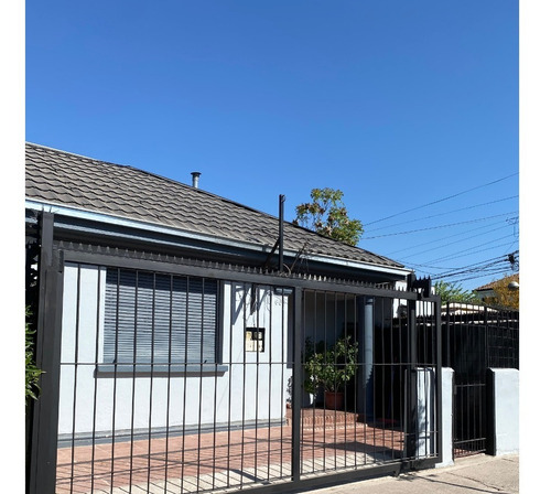 Imagen 1 de 18 de Casa Amoblada - Ubicación Residencial En Ñuñoa