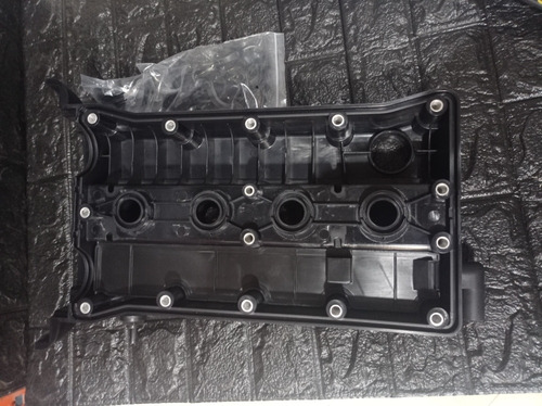 Imagen 3 de 3 de Tapa Valvula Aveo Ls/lt 1.6 16v 05 Con Tapa Y Empacadura