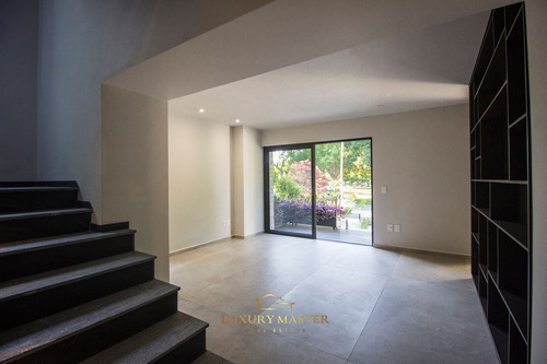 Casa De Lujo En Venta En Valle Real