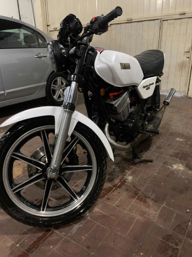 Yamaha Rd 400