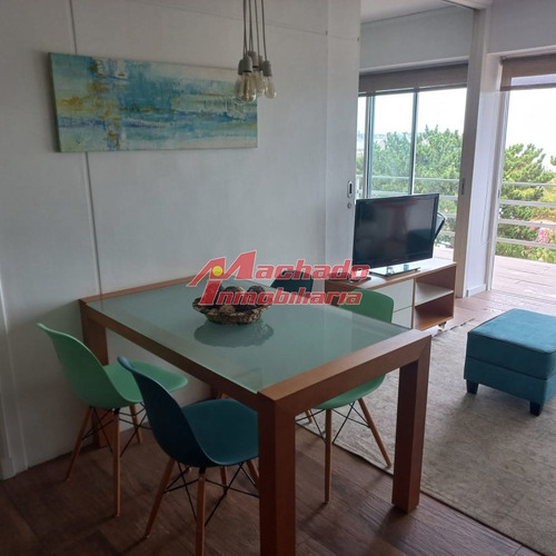 Imagen 6 de 18 de Apartamento En Venta, Primera Linea De La Playa Mansa.