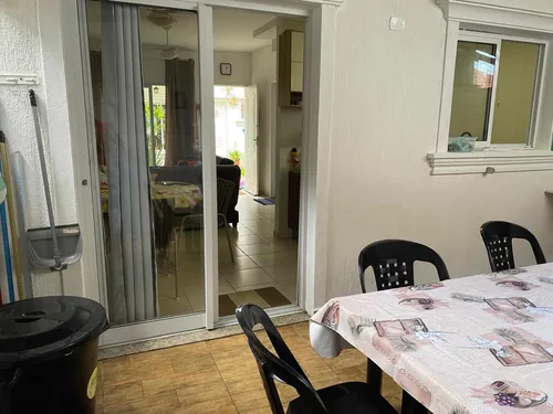 Casa Em Condomínio Fechado Com Piscina Em Bertioga - Sp