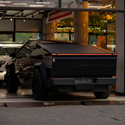Tesla Cybertruck Foundation Series 2025