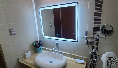 Espejo Rectangular Joytek Con Luz Led Touch L140b 70x90 Cm