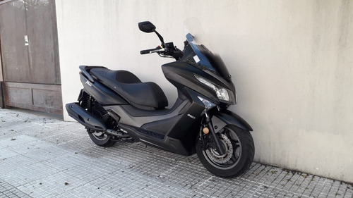 Imagen 1 de 8 de Kymco X Town 250 Xtown Excelente Estado En Brm !!!