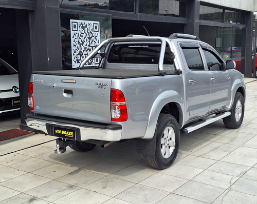 Toyota Hilux 2.7 SRV 4X2 CD 16V FLEX 4P AUTOMÁTICO
