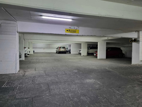 Al Lado Del Municipal (70995)