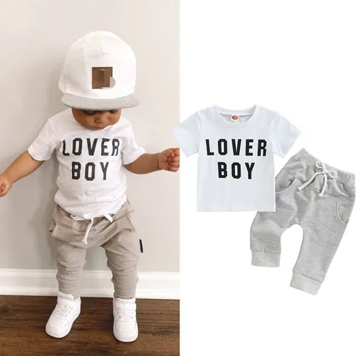 Conjuntos de niños casuales outlet