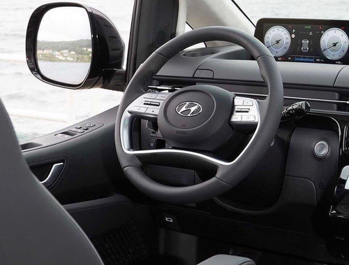 Hyundai Staria 4wd - 0km