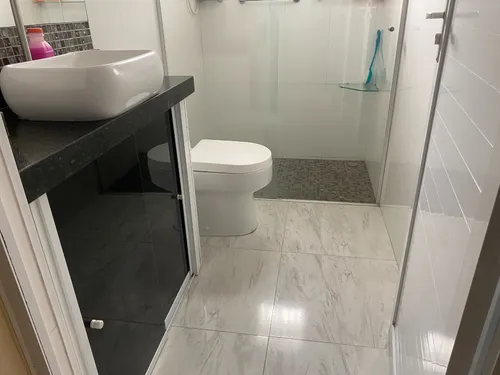 Oportunidade! Excelente Imóvel A 2 Quadras Da Praia Em Um Dos Bairros Que Mais Cresce Em Praia Grande!