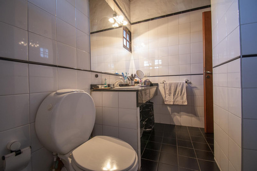 Venta Casa Banco Provincia Country Club. Piscina Quincho Excelente Lote Esquina