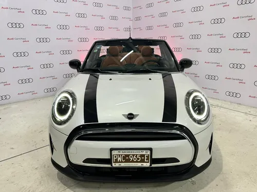 Mini Cooper Convertible 1.5 Iconic At